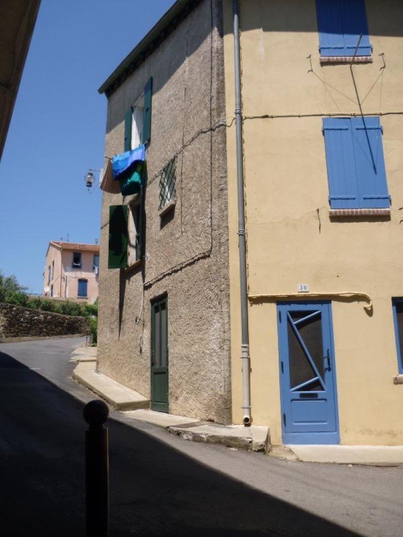 A Collioure dans le sud de la Fance, acheter votre maison de pécheur à prix encore abordable