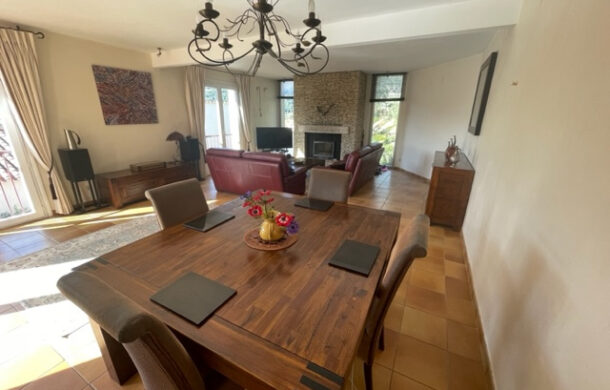 House 4 faces to buy in Collioure
