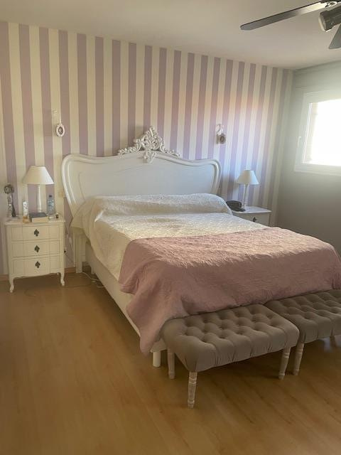 Large house for sale with mountain views in Port-Vendres