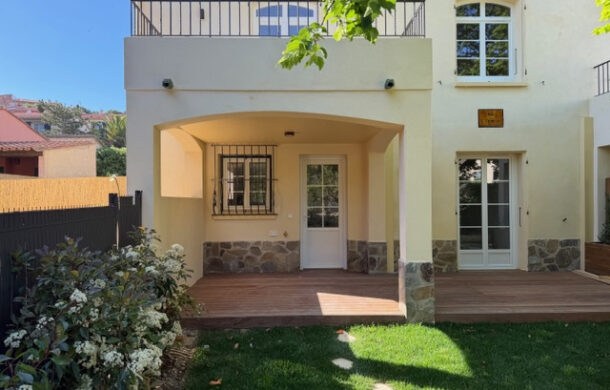 Appartements totalement rénovés avec terrasse à vendre a partir de 281 920 € à Collioure