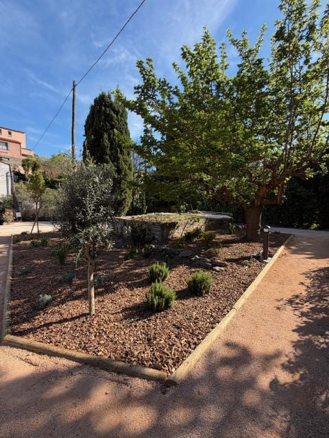 Appartements totalement rénovés avec terrasse à vendre a partir de 281 920 € à Collioure