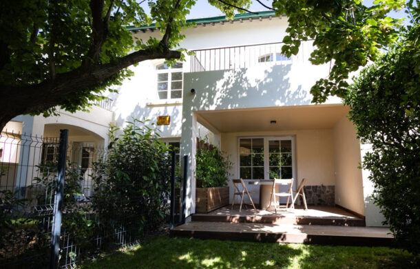 Appartements totalement rénovés avec terrasse à vendre a partir de 281 920 € à Collioure