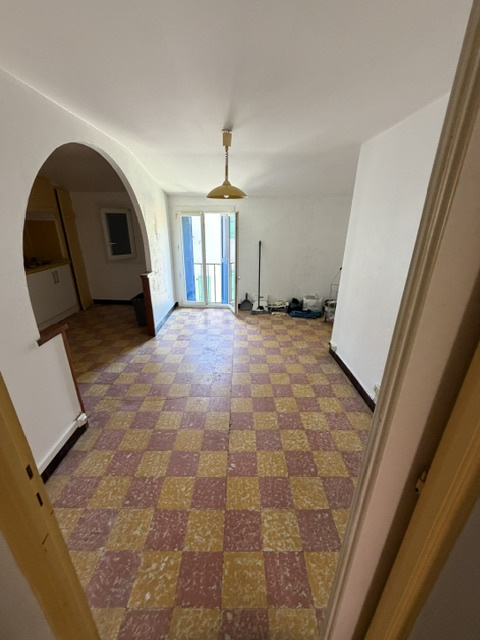 Appartement en vente dernier étage avec 2 pièces à Collioure