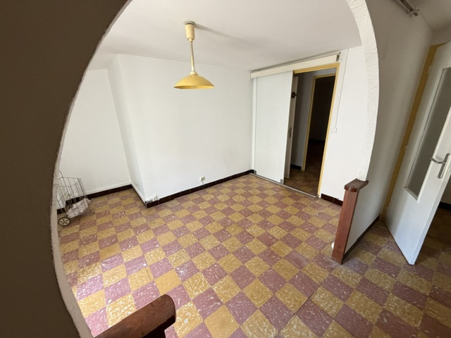 Appartement en vente dernier étage avec 2 pièces à Collioure