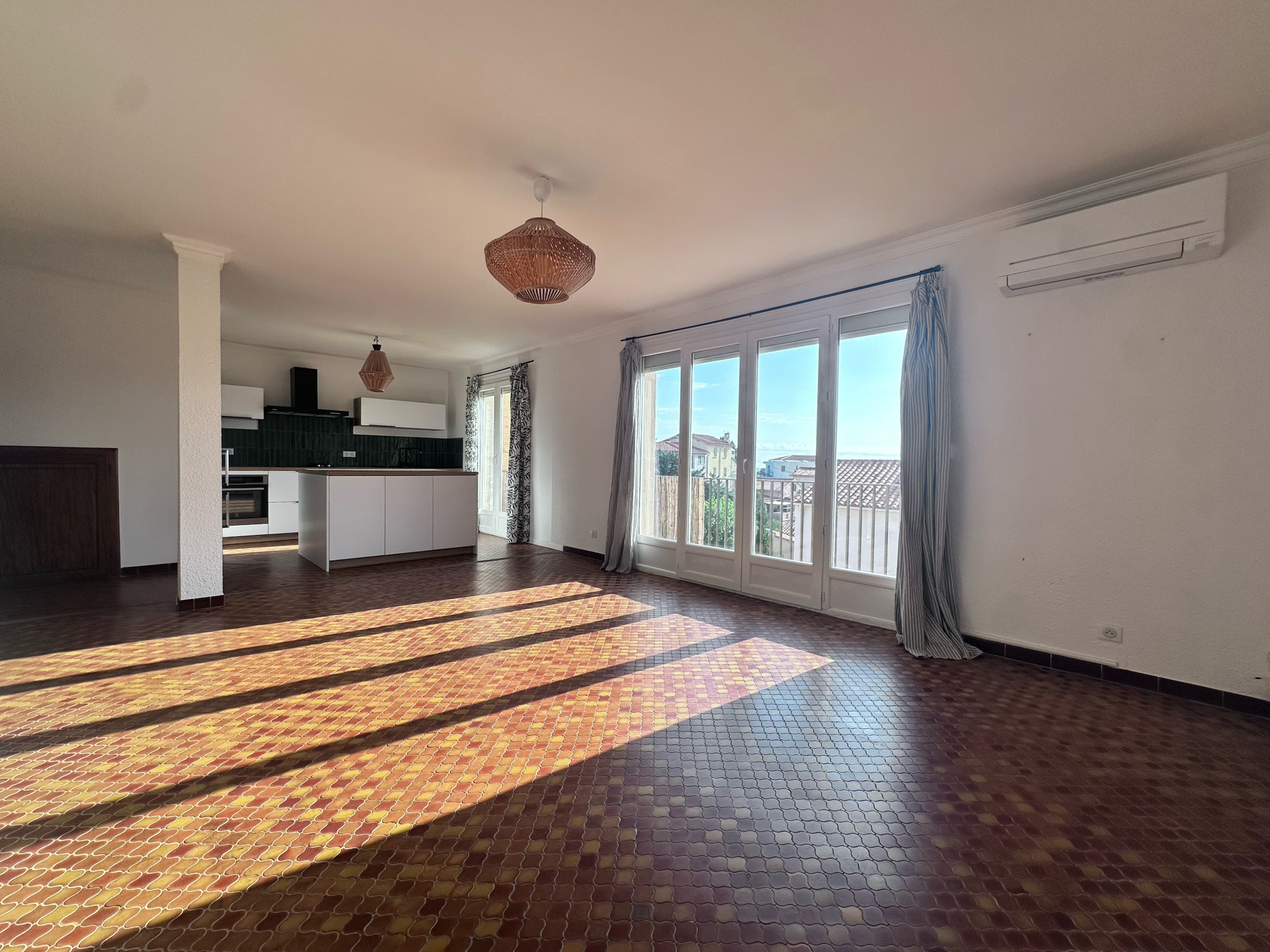 Port-Vendres : Duplex T4 balcon garage