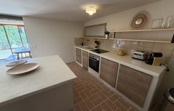 En vente à Collioure : immobilier de prestige : maison avec terrasses jardin et parking