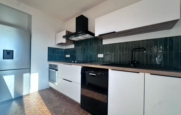Port-Vendres : Duplex T4 balcon garage