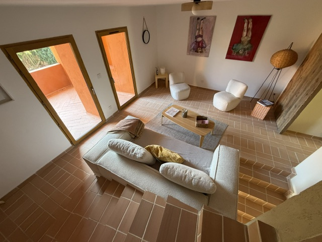 En vente à Collioure : immobilier de prestige : maison avec terrasses jardin et parking