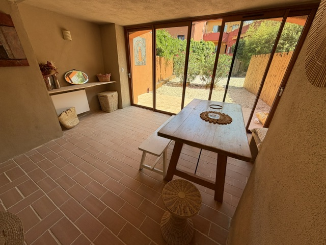 En vente à Collioure : immobilier de prestige : maison avec terrasses jardin et parking