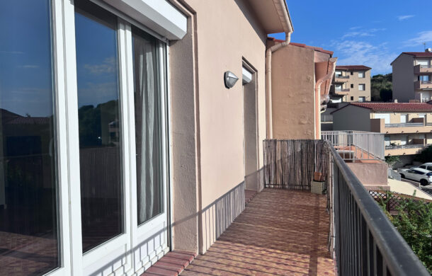 Port-Vendres : Duplex T4 balcon garage