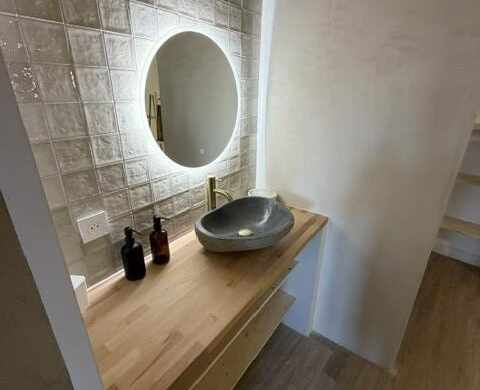 En vente à Collioure : immobilier de prestige : maison avec terrasses jardin et parking