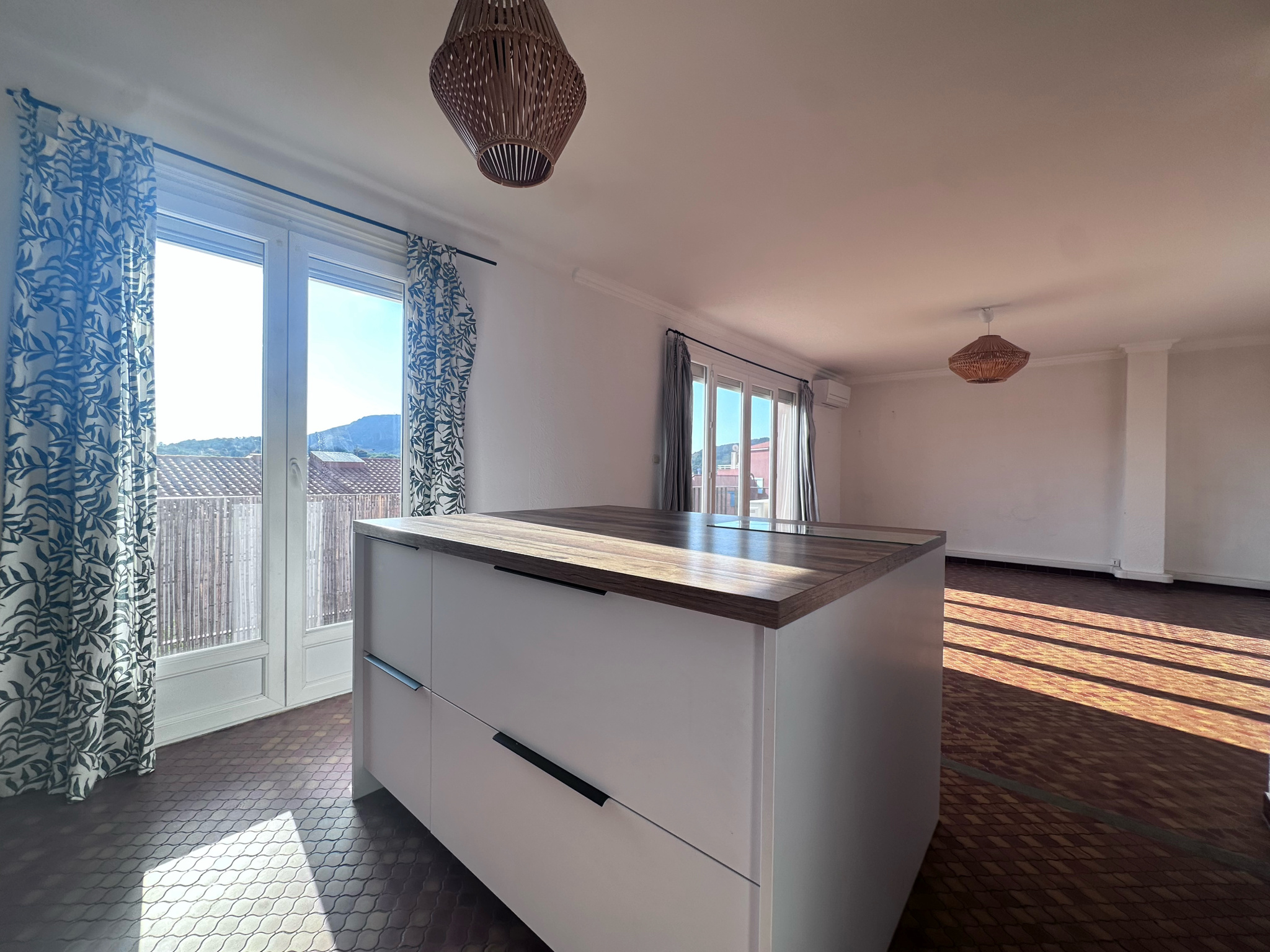 Port-Vendres : Duplex T4 balcon garage