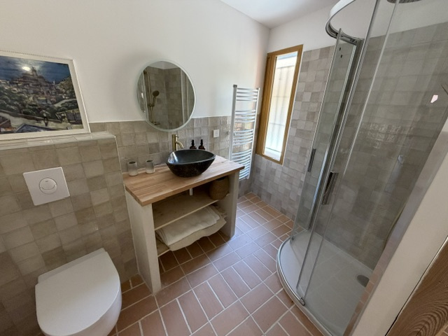 En vente à Collioure : immobilier de prestige : maison avec terrasses jardin et parking