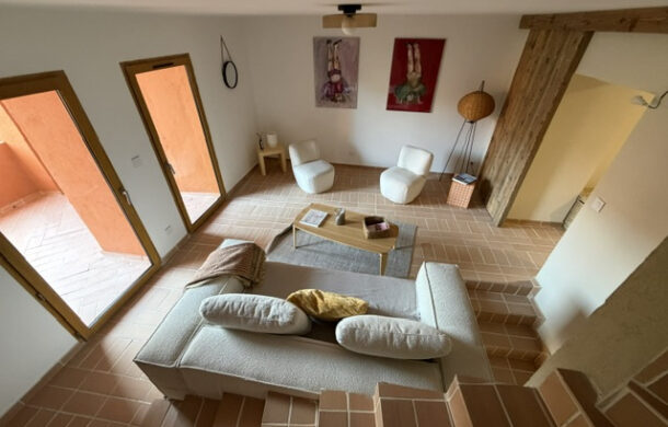 En vente à Collioure : immobilier de prestige : maison avec terrasses jardin et parking