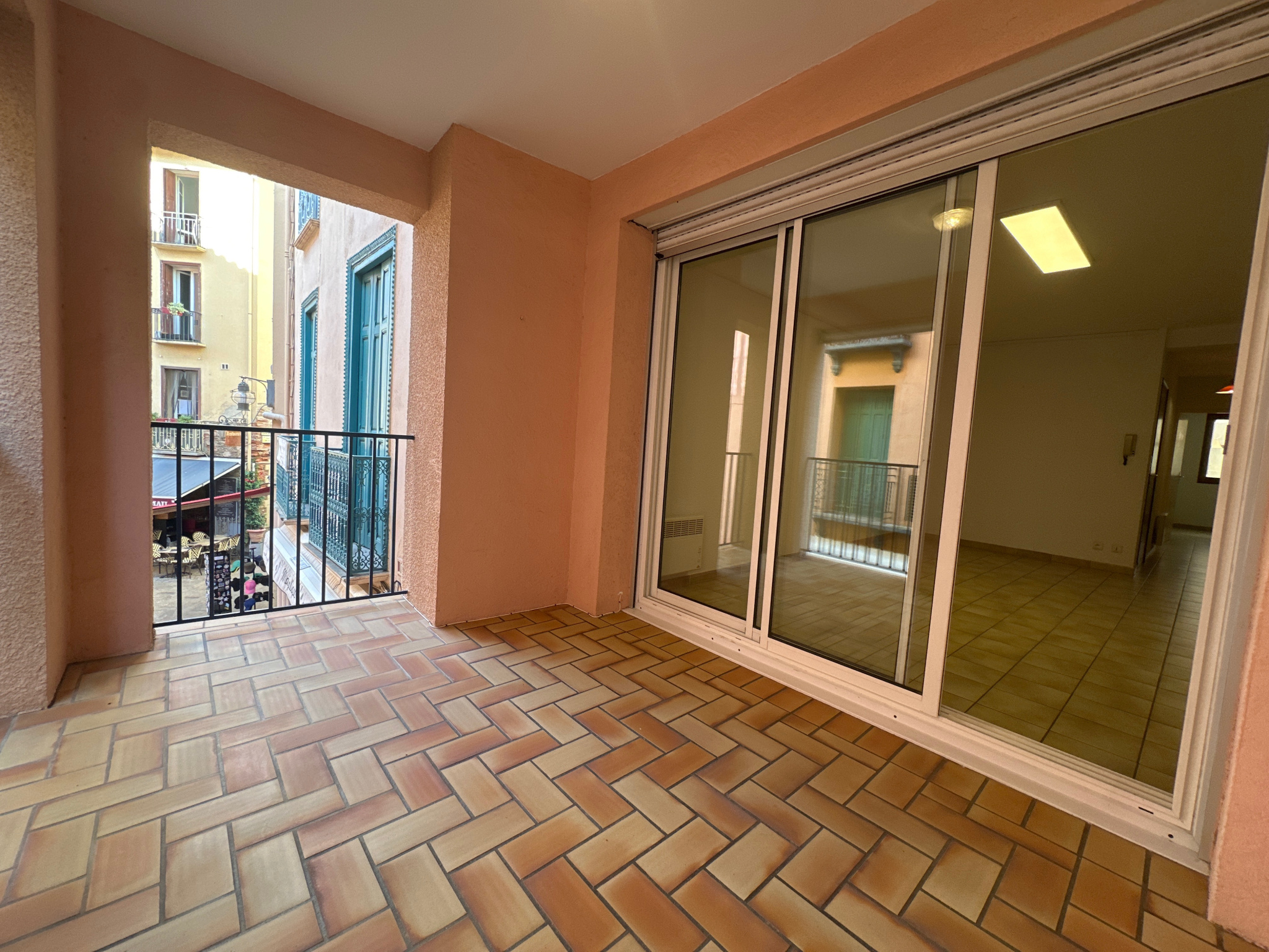 Appartement à acheter avec terrasse 3 pièces dans le centre de Collioure