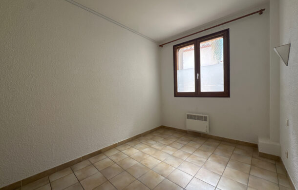 Appartement à acheter avec terrasse 3 pièces dans le centre de Collioure